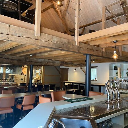 Landgoed De Hoogmolen Hotell Opglabbeek Exteriör bild