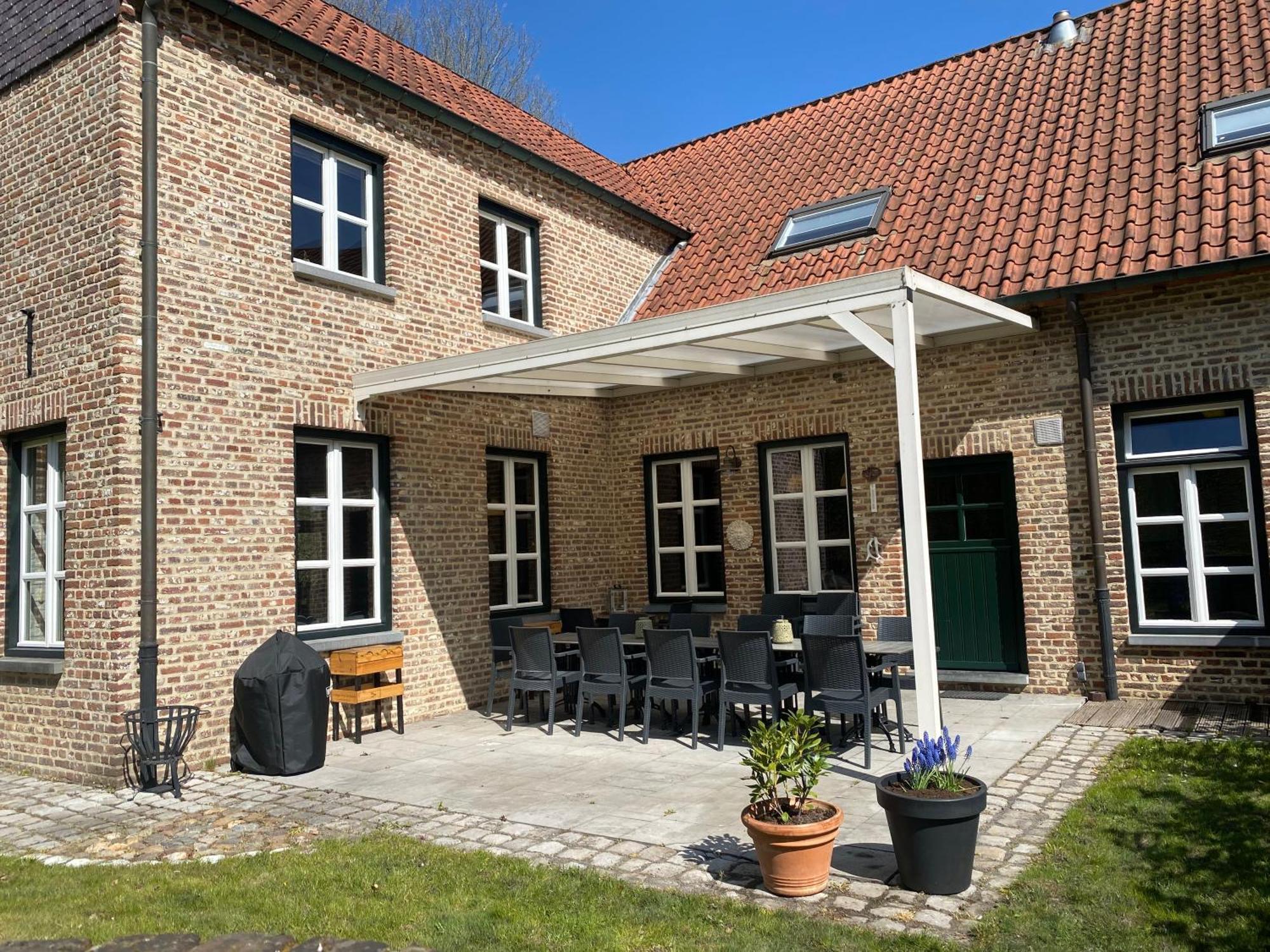 Landgoed De Hoogmolen Hotell Opglabbeek Exteriör bild