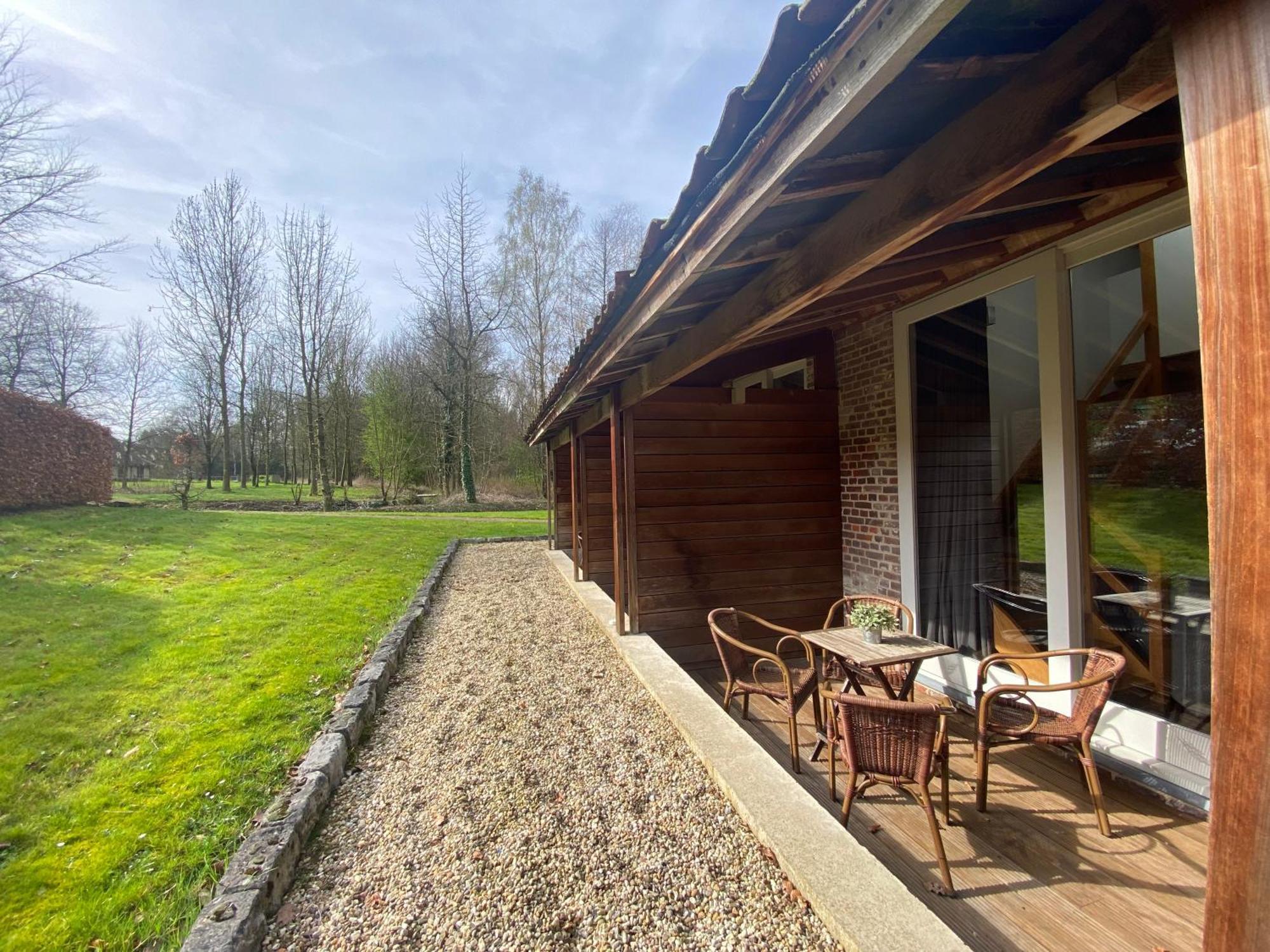 Landgoed De Hoogmolen Hotell Opglabbeek Exteriör bild